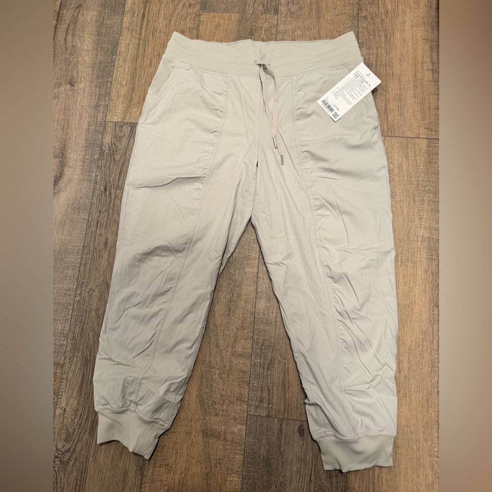 Lululemon Light Grey Dance Studio Mid-Rise Jogger 7/8 Length